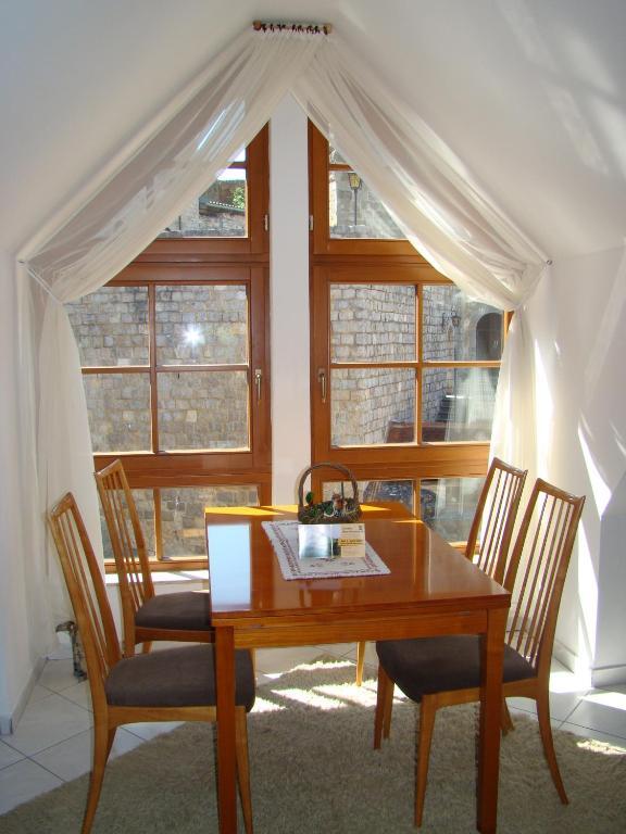 Hotel Burg Katzenstein Katzenstein  Zimmer foto