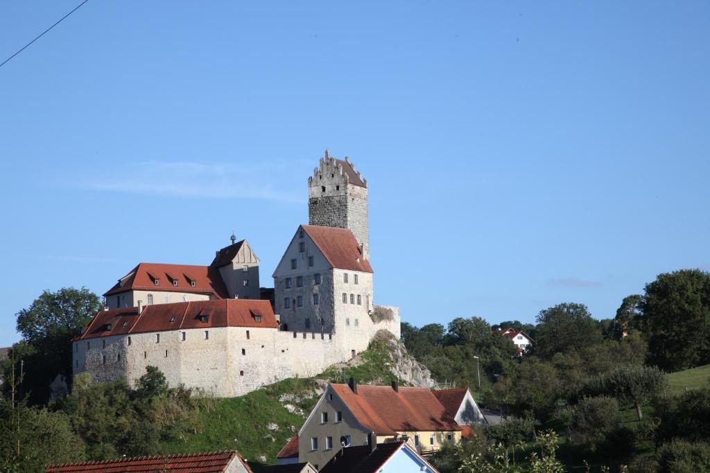 Hotel Burg Katzenstein Katzenstein  Exterior foto